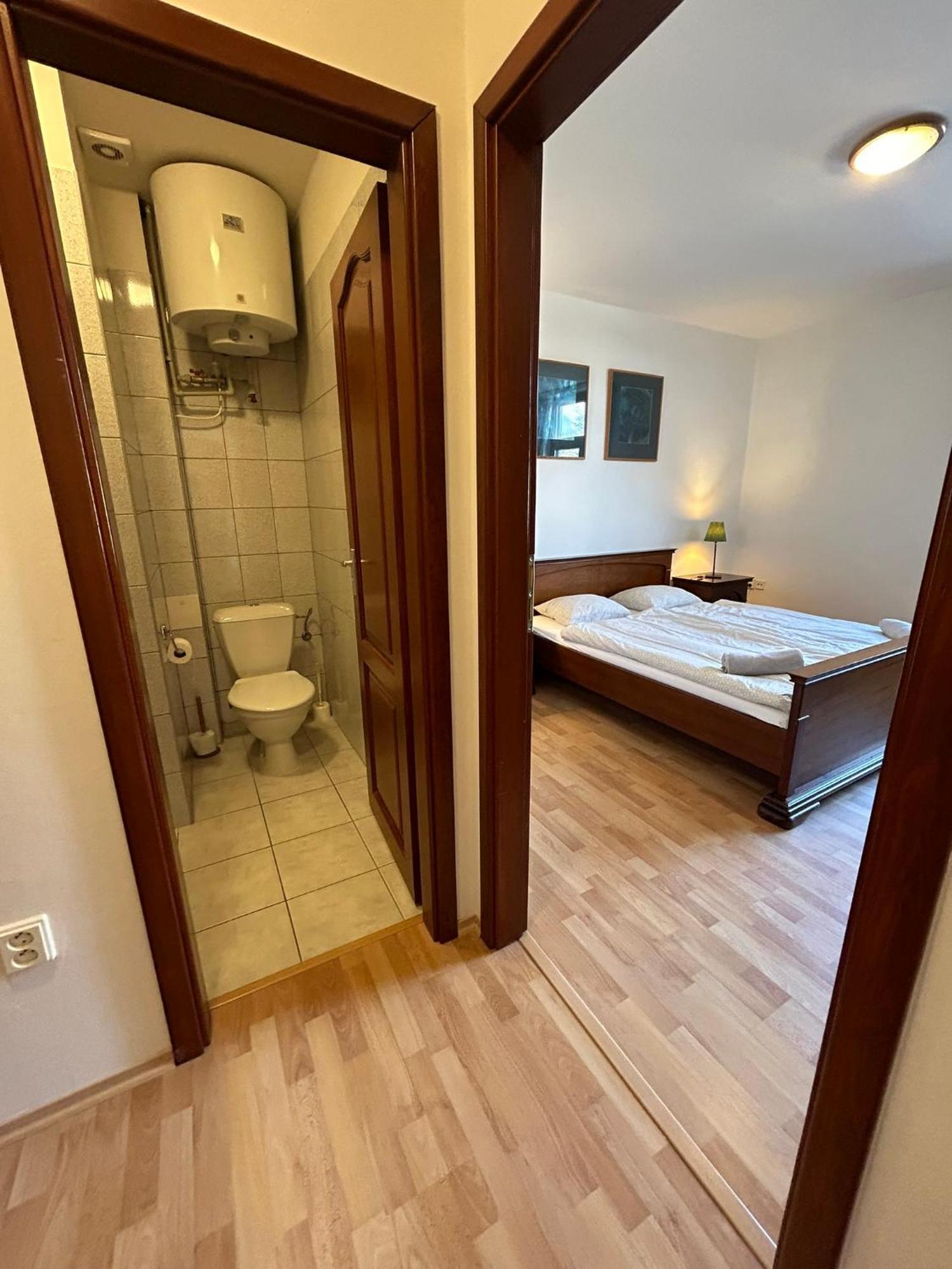 Penzion Majak Dublovice Exteriör bild